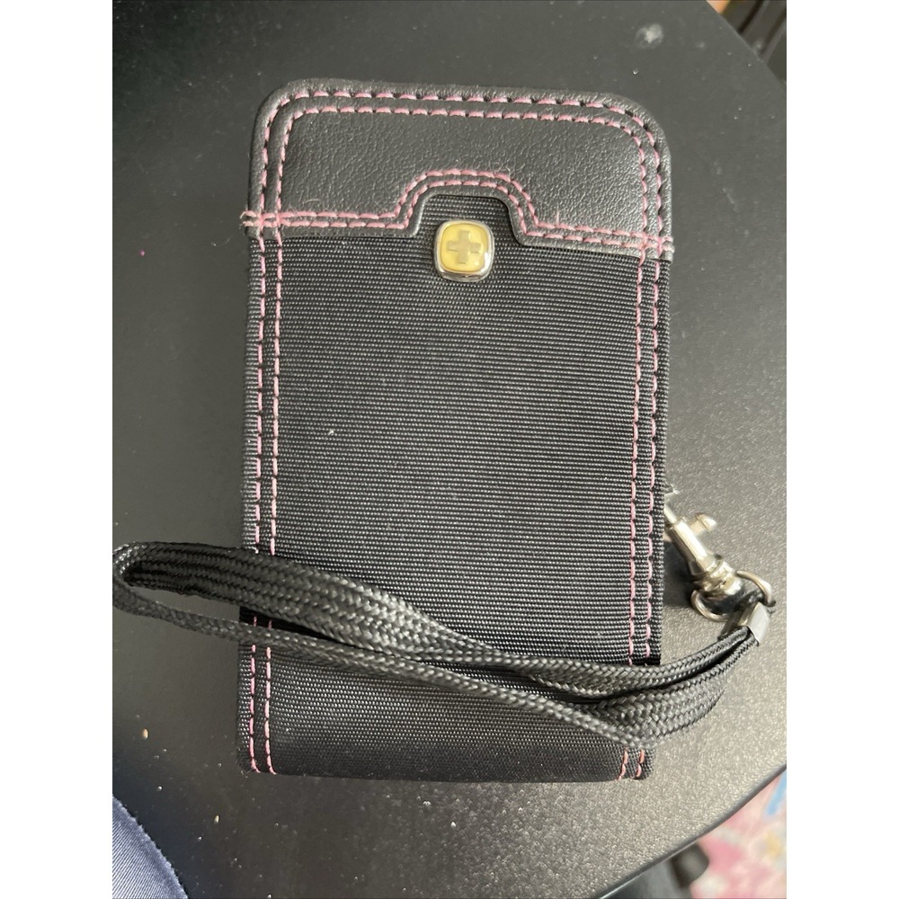 Wenger The Rhea Wristlet Case Pink Stitch Swiss Army Nylon Vinyl‎ Camera Case